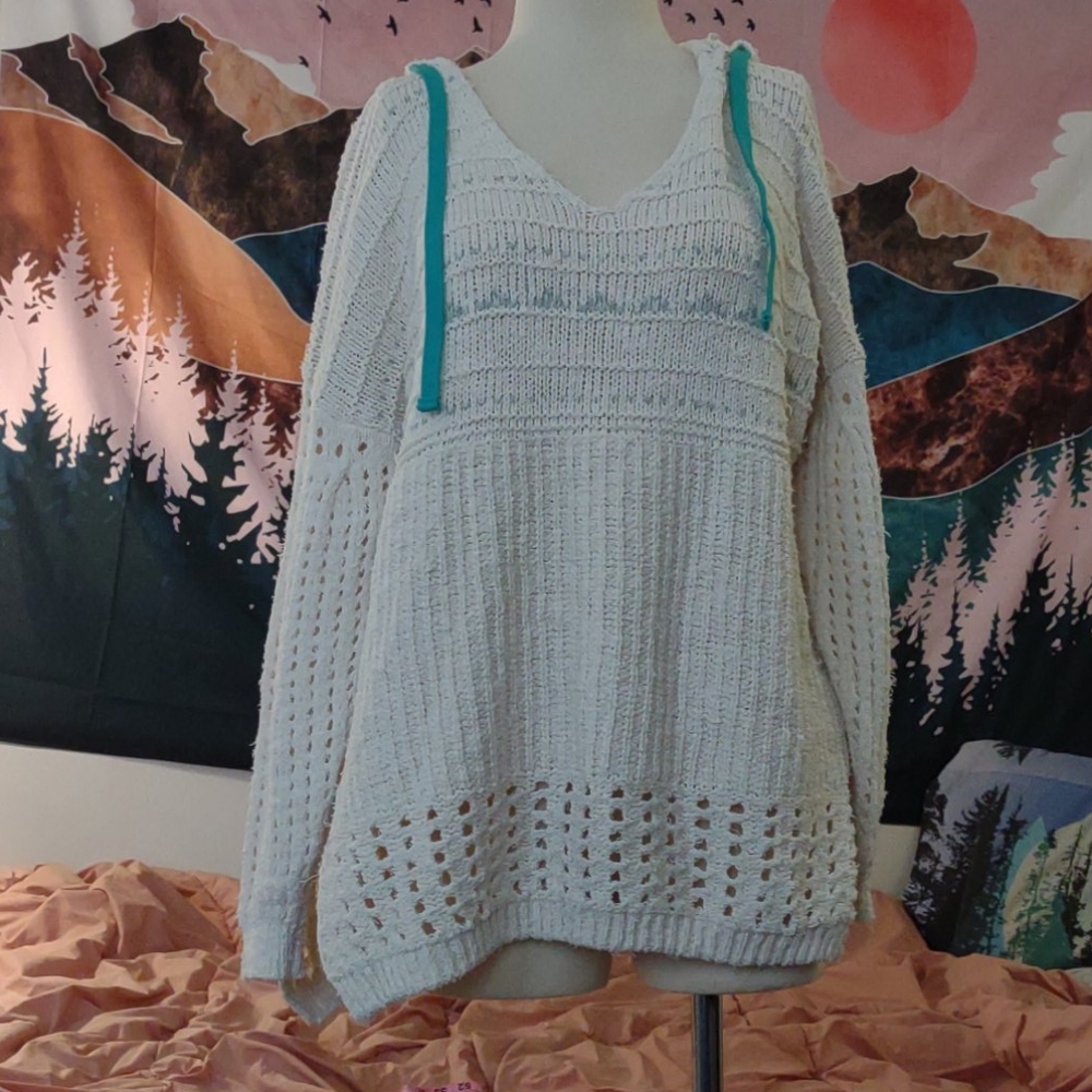 Free People NWT size S fits up to XL  oversized hoodie cream and mineral blue